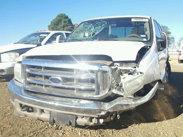 1FTNW21P24ED23129 - 2004 FORD F250 SUPER WHITE photo 2