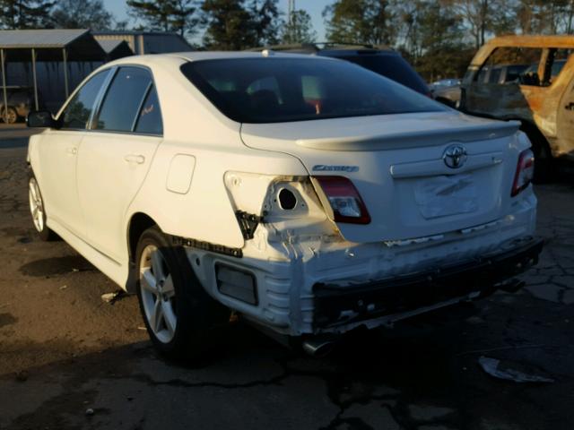 4T1BF3EK9AU502515 - 2010 TOYOTA CAMRY BASE WHITE photo 3