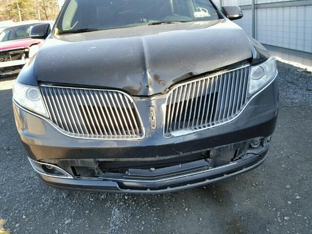 2LMHJ5NK2DBL56848 - 2013 LINCOLN MKT BLACK photo 9