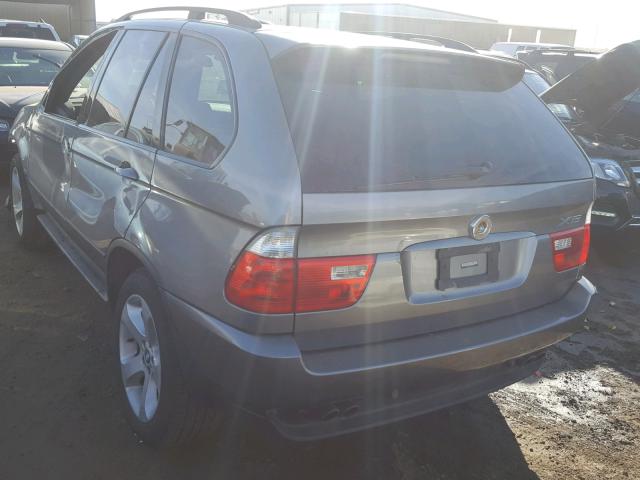 5UXFB53595LV10828 - 2005 BMW X5 4.4I SILVER photo 3