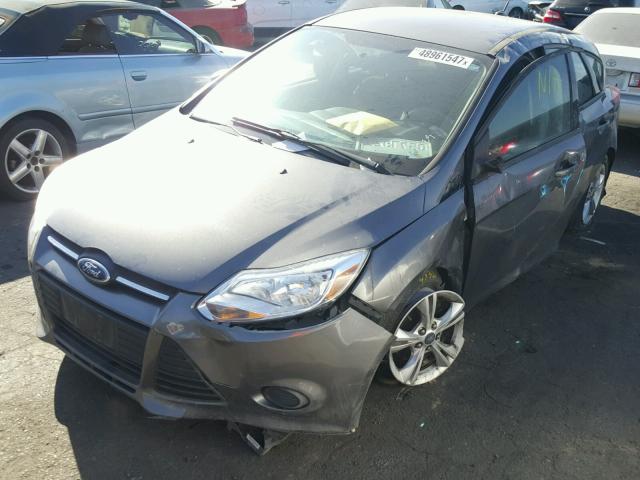 1FADP3K29DL237822 - 2013 FORD FOCUS SE GRAY photo 2