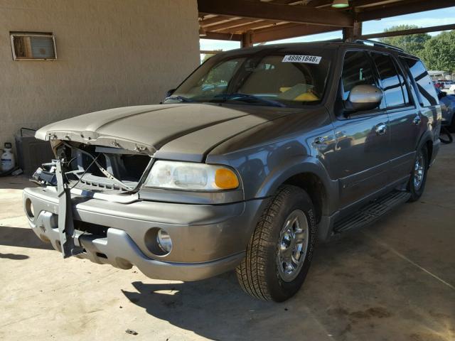 5LMEU27R02LJ09157 - 2002 LINCOLN NAVIGATOR Brązowy zdjęcie 2