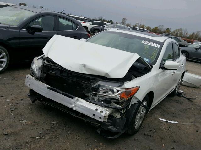 19VDE1F70DE011292 - 2013 ACURA ILX 20 TEC WHITE photo 2