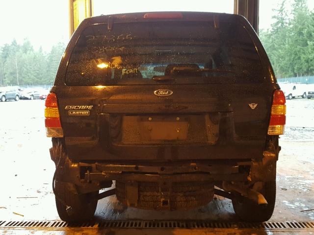 1FMCU94145KC93238 - 2005 FORD ESCAPE LIM BLACK photo 9