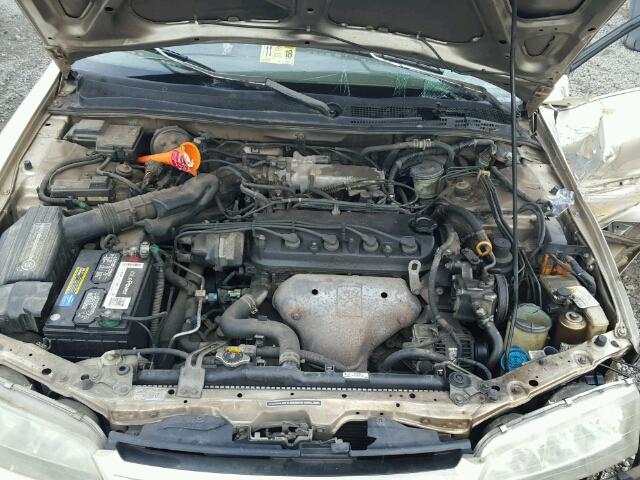 1HGCD5656RA045437 - 1994 HONDA ACCORD EX GOLD photo 7