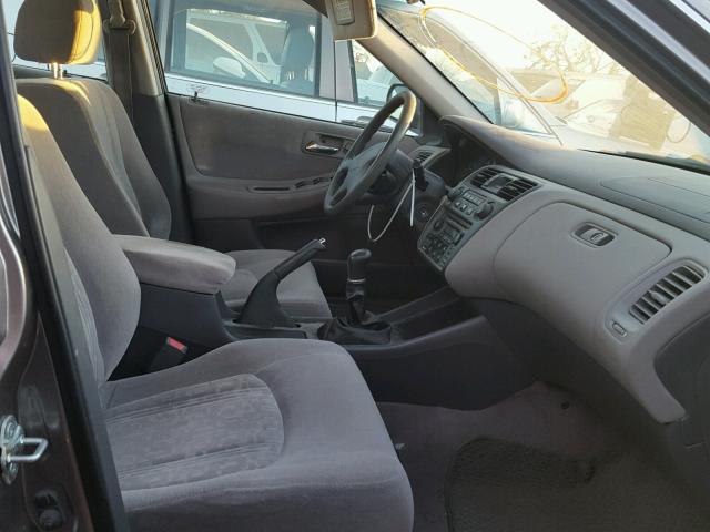 JHMCG6574YC028846 - 2000 HONDA ACCORD EX 银色 照片 5