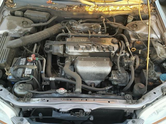 JHMCG6574YC028846 - 2000 HONDA ACCORD EX 银色 照片 7