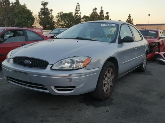 1FAFP53U67A182783 - 2007 FORD TAURUS SE SILVER photo 2