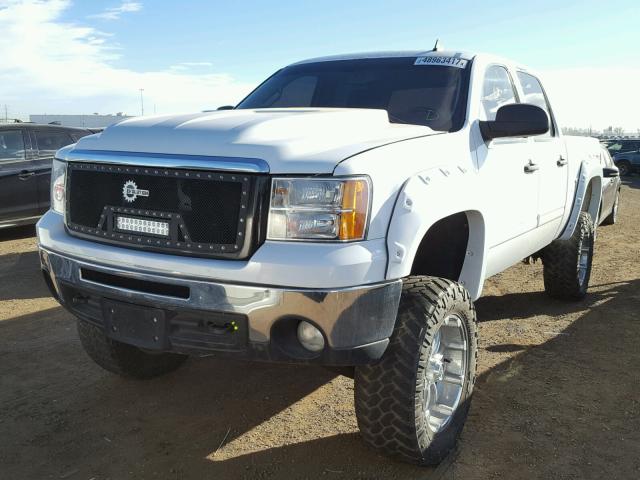 3GTP2VE34BG252910 - 2011 GMC SIERRA K15 WHITE photo 2