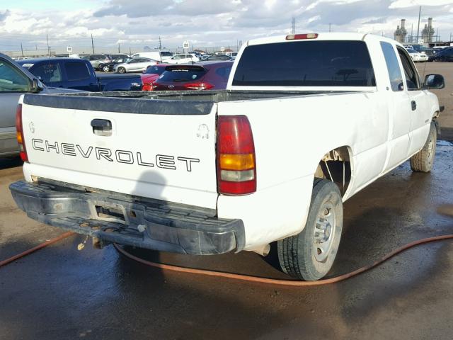 1GCGC29U9YE355478 - 2000 CHEVROLET SILVERADO WHITE photo 4