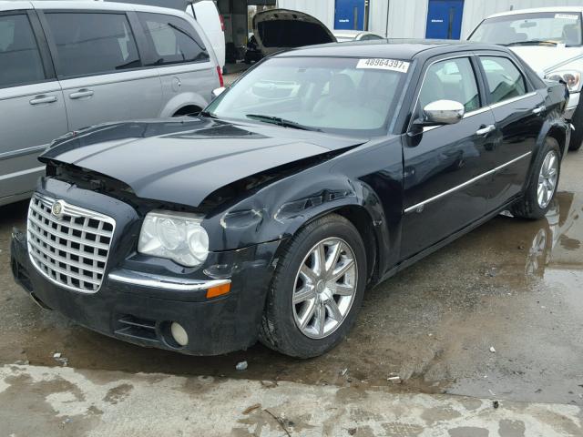 2C3LA63T39H514697 - 2009 CHRYSLER 300C BLACK photo 2