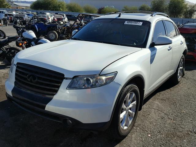 JNRAS08W56X209614 - 2006 INFINITI FX35 WHITE photo 2