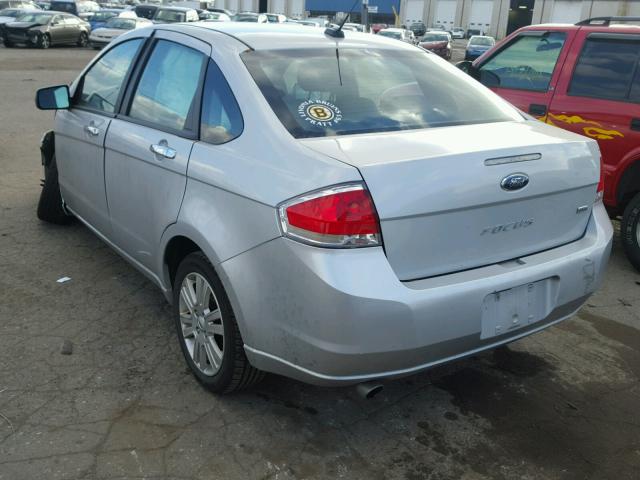 1FAHP3HN9BW189186 - 2011 FORD FOCUS SEL SILVER photo 3