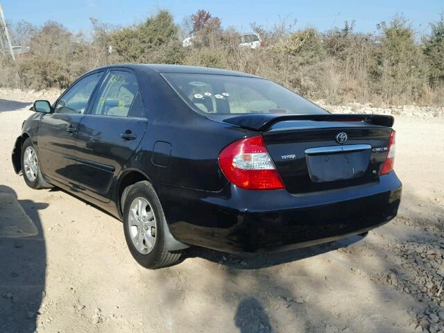 4T1BF32K44U064737 - 2004 TOYOTA CAMRY LE შავი ფოტო 3