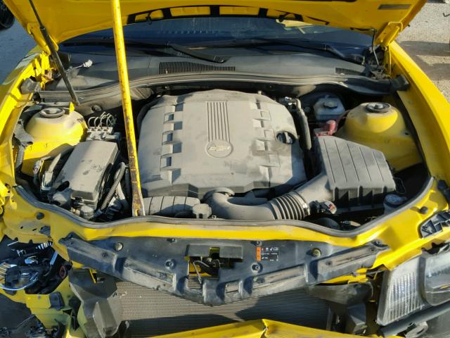 2G1FB1E3XD9178631 - 2013 CHEVROLET CAMARO LT YELLOW photo 7