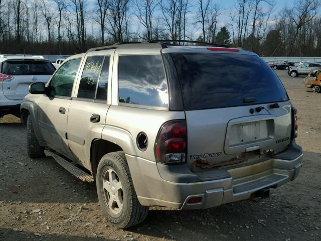 1GNDT13SX32161774 - 2003 CHEVROLET TRAILBLAZE SILVER photo 3