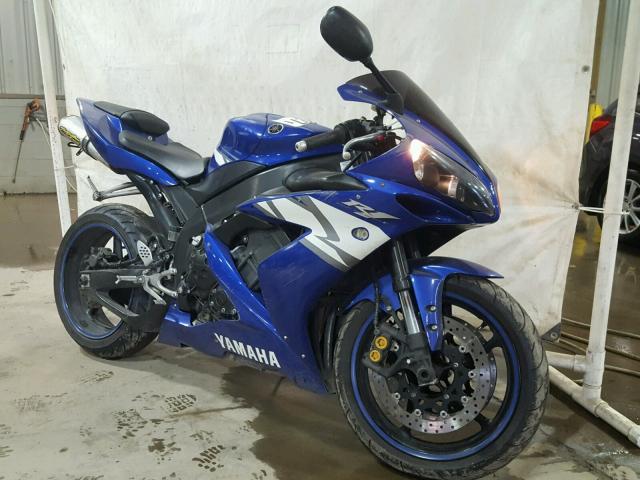 JYARN13EX4A001139 - 2004 YAMAHA YZFR1 BLUE photo 1