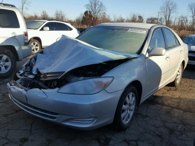 4T1BE30K72U638489 - 2002 TOYOTA CAMRY LE 银色 照片 2