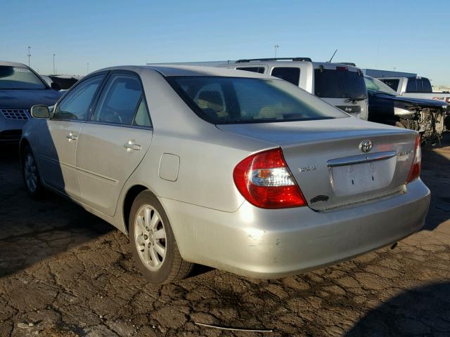 4T1BE30K72U638489 - 2002 TOYOTA CAMRY LE SILVER photo 3