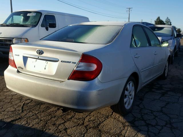 4T1BE30K72U638489 - 2002 TOYOTA CAMRY LE 银色 照片 4