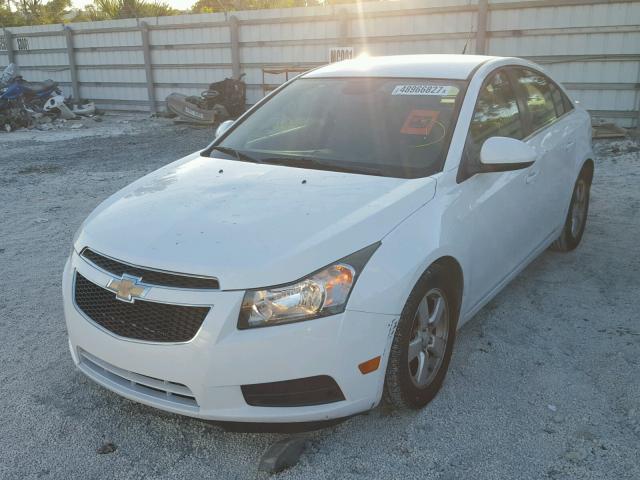 1G1PC5SB2D7221137 - 2013 CHEVROLET CRUZE LT WHITE photo 2