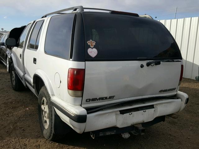 1GNDT13W7S2244564 - 1995 CHEVROLET BLAZER WHITE photo 3