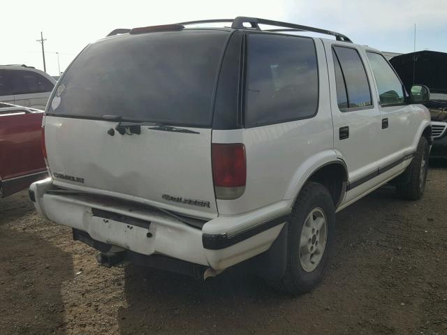 1GNDT13W7S2244564 - 1995 CHEVROLET BLAZER WHITE photo 4