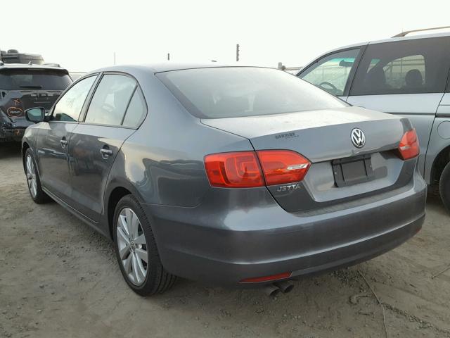 3VW1K7AJ3EM388549 - 2014 VOLKSWAGEN JETTA BASE ნაცრისფერი ფოტო 3