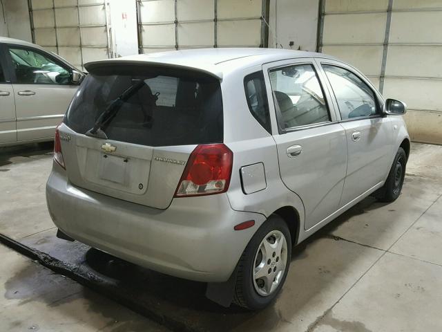 KL1TD626X5B328308 - 2005 CHEVROLET AVEO BASE SILVER photo 4