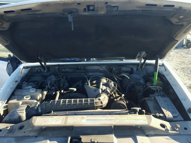 1FMZU62X4YUB64456 - 2000 FORD EXPLORER X WHITE photo 6