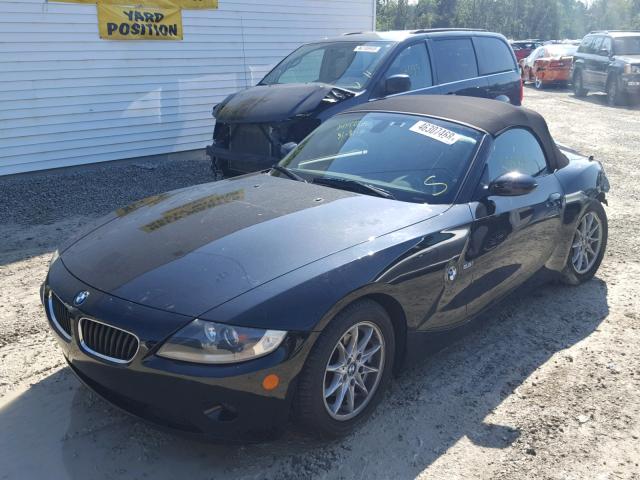 4USBT33535LS58134 - 2005 BMW Z4 2.5 BLACK photo 2