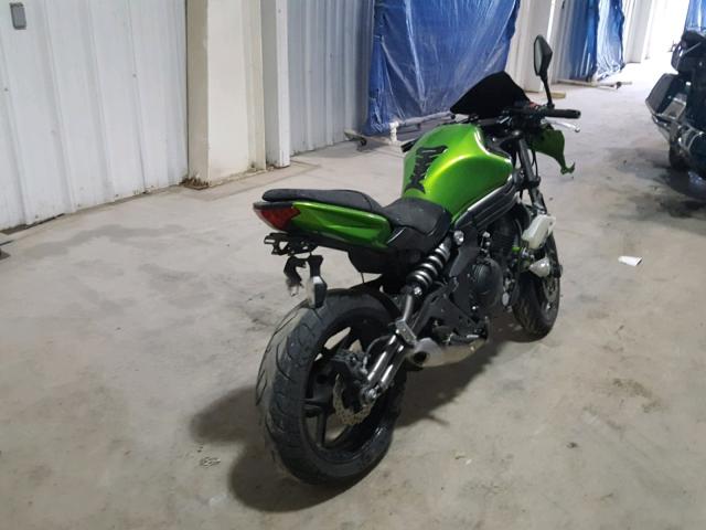 JKAEXEE17CDA05318 - 2012 KAWASAKI EX650 EC GREEN photo 4