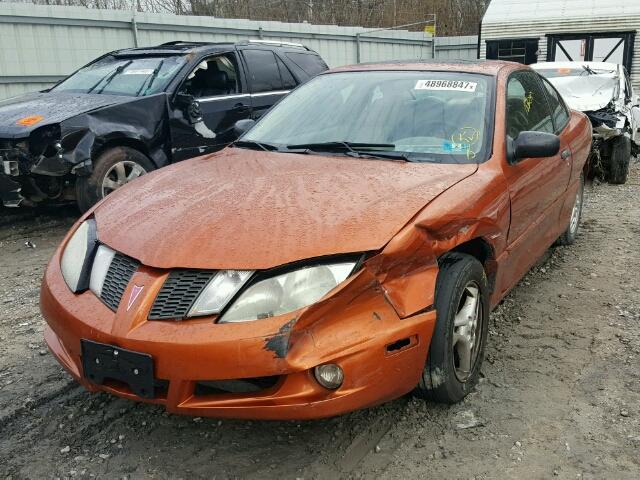 3G2JB12F25S146801 - 2005 PONTIAC SUNFIRE ORANGE photo 2