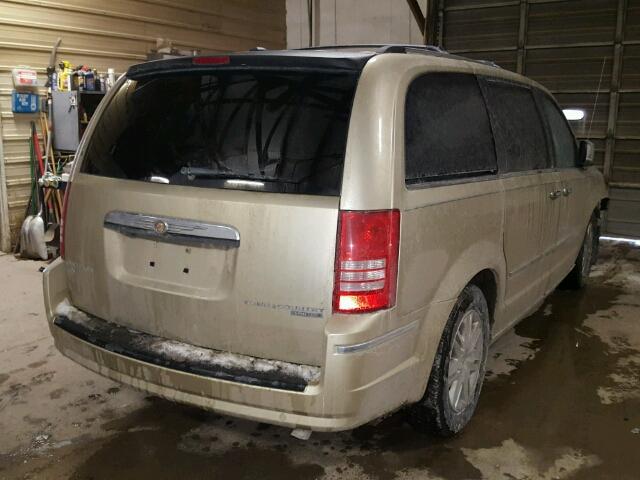 2A4RR6DX4AR254125 - 2010 CHRYSLER TOWN & COU GOLD photo 4