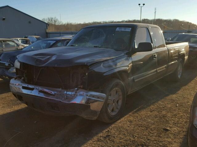 1GCEC19T06E163288 - 2006 CHEVROLET SILVERADO BLACK photo 2