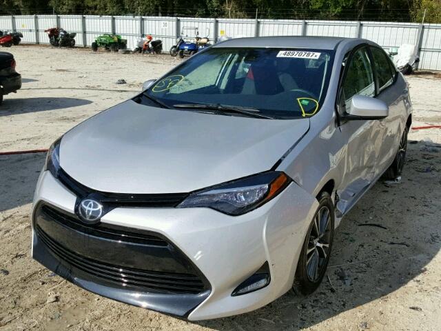 5YFBURHEXHP715080 - 2017 TOYOTA COROLLA L SILVER photo 2