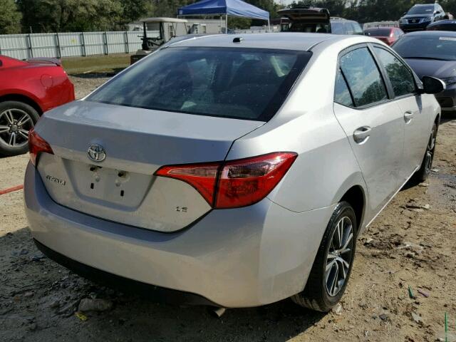 5YFBURHEXHP715080 - 2017 TOYOTA COROLLA L SILVER photo 4