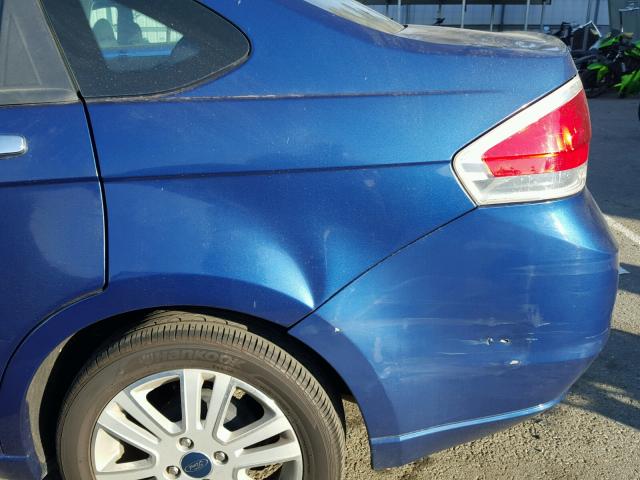 1FAHP35N88W234289 - 2008 FORD FOCUS SE BLUE photo 9