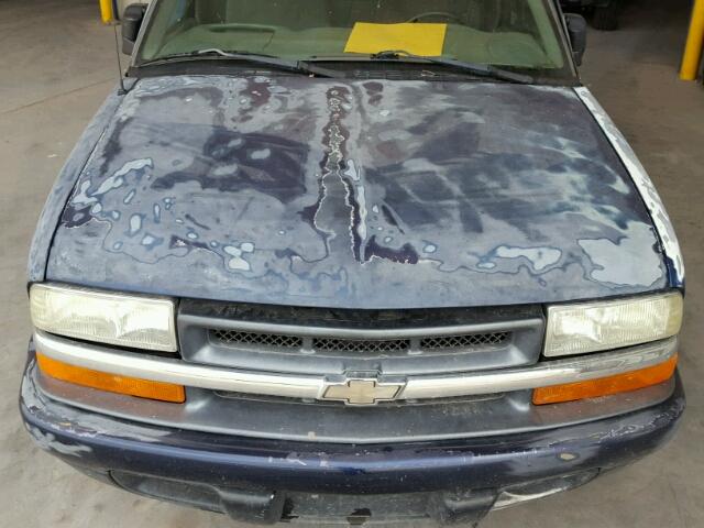 1GCCS145228182498 - 2002 CHEVROLET S TRUCK S1 BLUE photo 7