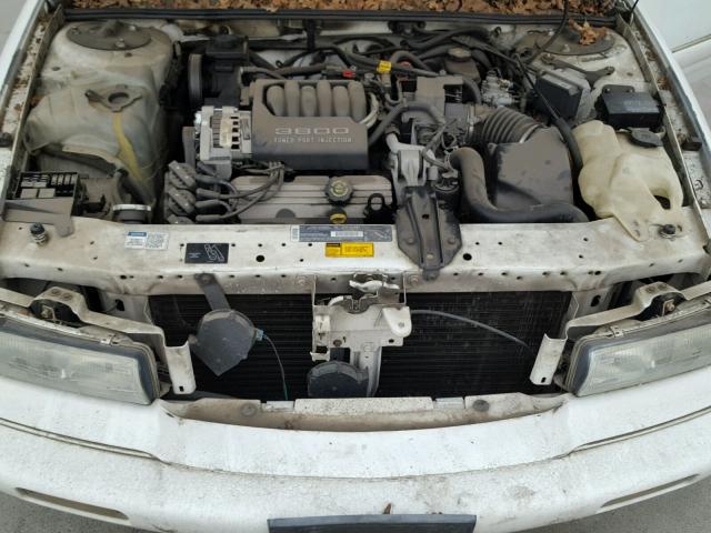 2G4WB52L0S1489754 - 1995 BUICK REGAL CUST WHITE photo 7