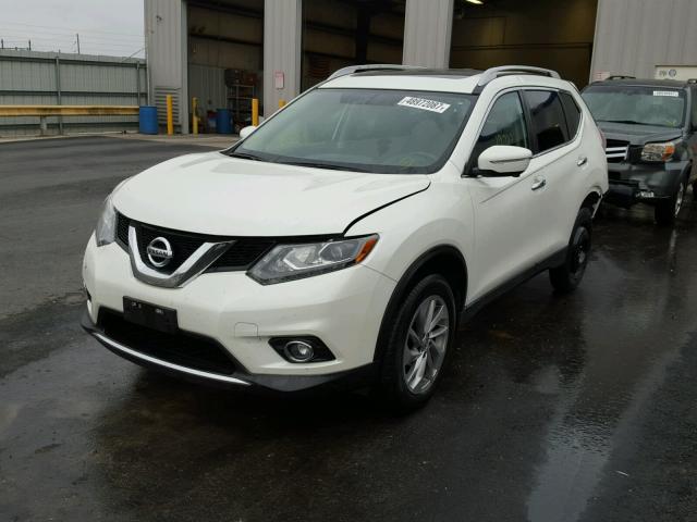 5N1AT2MV9FC859328 - 2015 NISSAN ROGUE S WHITE photo 2