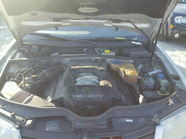 WVWPD23B9YE236978 - 2000 VOLKSWAGEN PASSAT GLX 银色 照片 7