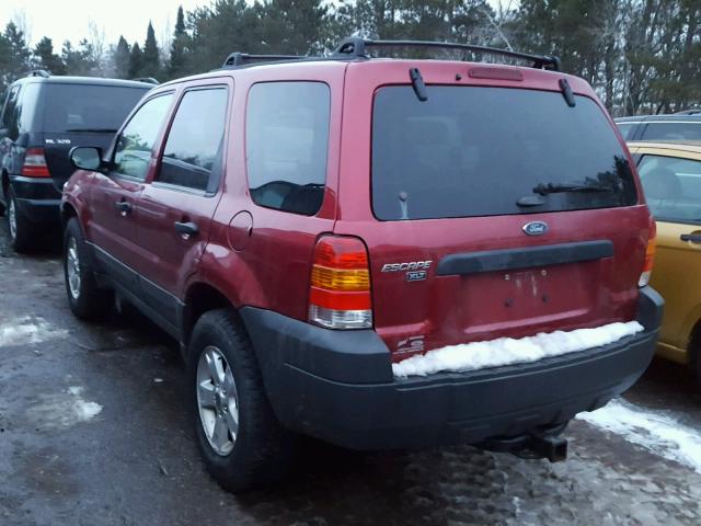 1FMYU931X5DA13883 - 2005 FORD ESCAPE XLT RED photo 3