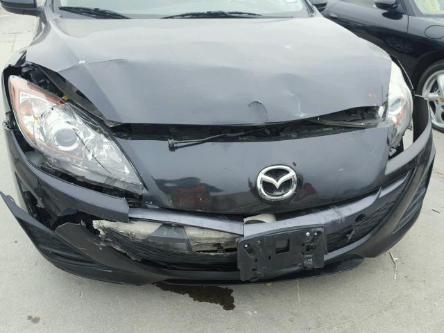 JM1BL1UF4B1902586 - 2011 MAZDA 3 I BLACK photo 9