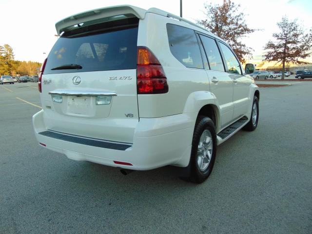 JTJBT20X140057190 - 2004 LEXUS GX 470 WHITE photo 3