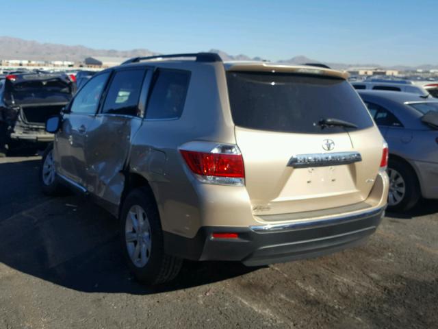 5TDBK3EH0CS165311 - 2012 TOYOTA HIGHLANDER GOLD photo 3