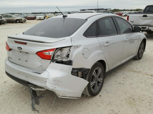 1FADP3F20EL299637 - 2014 FORD FOCUS SE SILVER photo 4