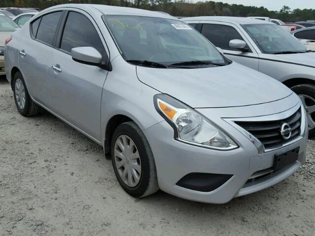 3N1CN7AP6FL830791 - 2015 NISSAN VERSA S GRAY photo 1