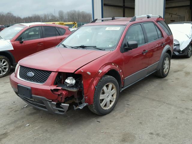 1FMZK01145GA08363 - 2005 FORD FREESTYLE RED photo 2