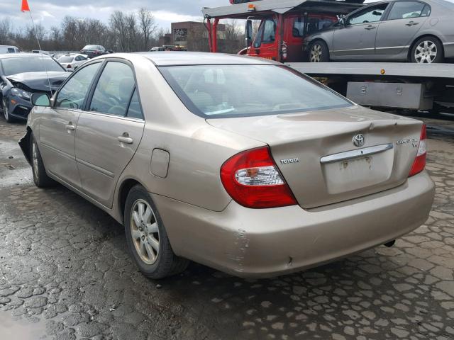 4T1BF30K13U556479 - 2003 TOYOTA CAMRY LE GOLD photo 3